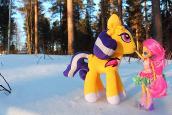 Fluttershy meets Daybreak