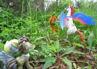 Derpy, Doctor and Battling Creatures